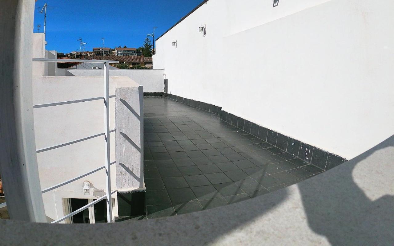 Вилла Casa Ubaruni Ачиреале Экстерьер фото